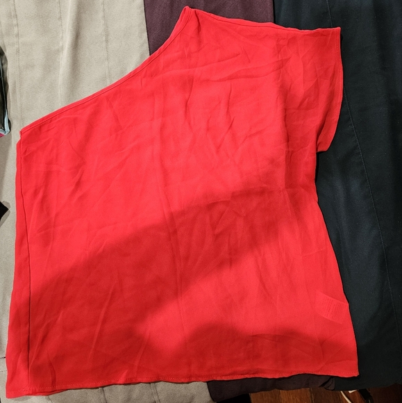 Off shoulder top - Picture 1 of 1